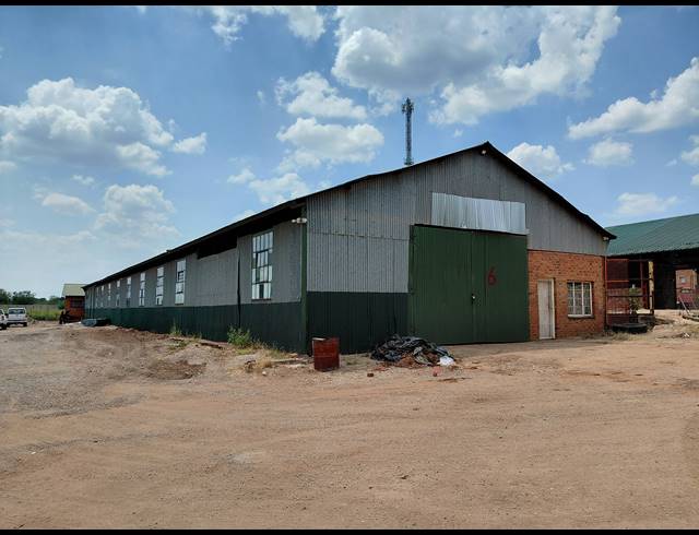 4,367M² WORKSHOP FOR SALE IN TRIM PARK